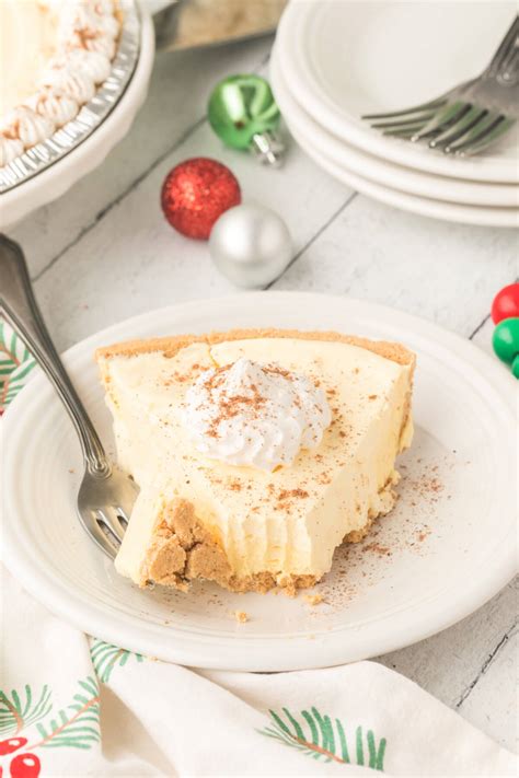 No Bake Eggnog Pie Love Bakes Good Cakes