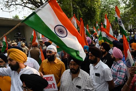 Indian State Extends Internet Ban In Hunt For Sikh Separatist