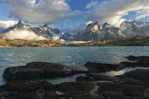 Sunrise over Cuernos del Paine, Torres del Paine National Park and Lake ...