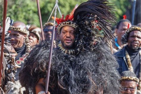 South Africa New Zulu King Misuzulu Ka Zwelithini Crowned Africa Feeds