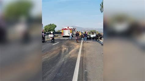 Tráiler Impacta Camioneta Con Peregrinos Sobre La México Pachuca