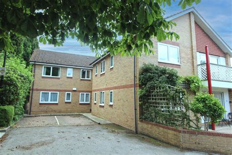 Old Manor Lawns Beverley Hu17 0nb 2 Bed Flat For Sale £120 000