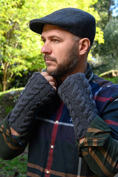 Knitted Fingerless Gloves For Men