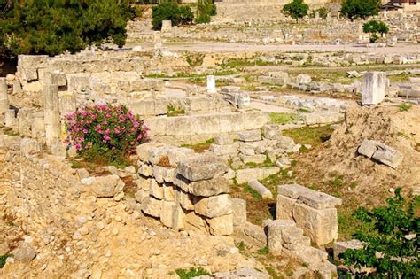 Sitio De Excavaci N Arqueol Gica En El Templo De Apolo Corinto Grecia