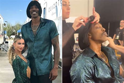 Dwight Howard Is Unrecognizable In Wig On Dancing With The Stars