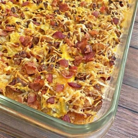 Easy Tater Tot Breakfast Casserole With Bacon And Sausage Bensa Bacon