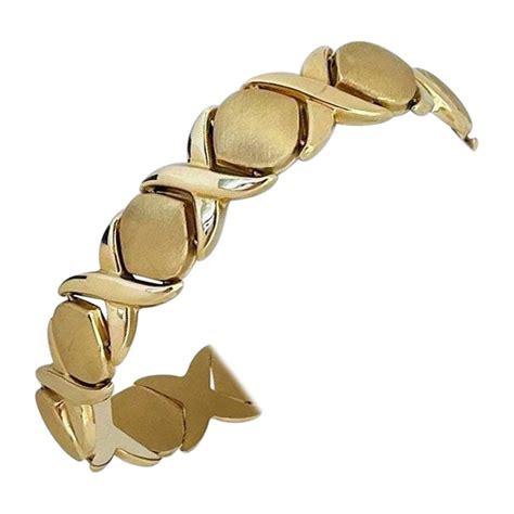 14 Karat Yellow Gold Thick Hugs And Kisses Xo Link Bracelet Italy For