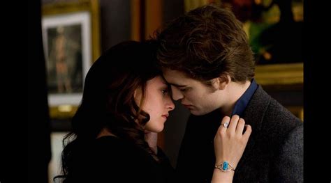 Photo Des Images De Twilight Chapitre 2 Tentation Un Carton Pour Sa