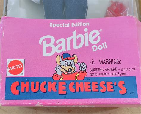 Barbie Chuck E Cheese Doll de Mattel Barbie Doll en caja sin Etsy México