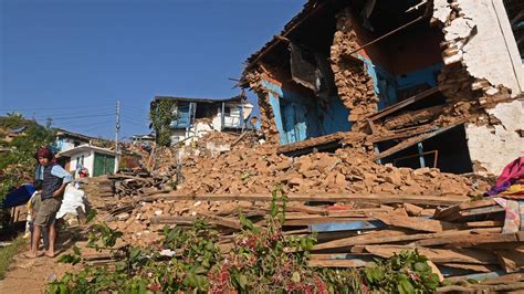 Ribuan Anak Korban Gempa Nepal Masih Berjuang Untuk Pulihkan Kehidupan