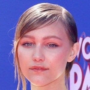 Grace VanderWaal - Bio, Facts, Family | Famous Birthdays