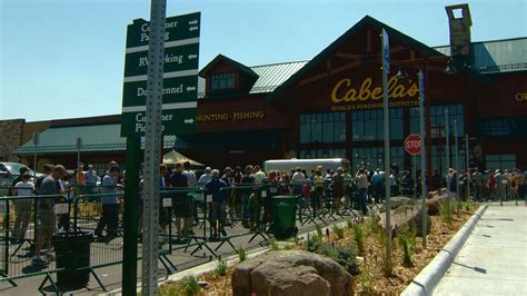 What Customers Can Expect With Bass Pro Shops Cabela S Merger 9news