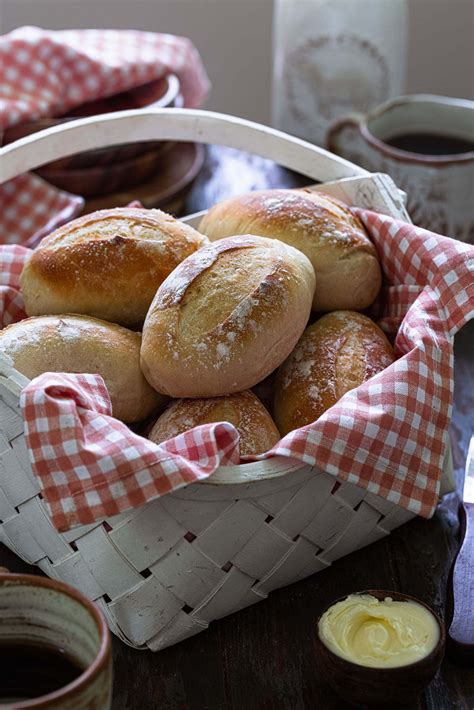 Pão Francês (Brazilian Bread Rolls) - Olivia's Cuisine