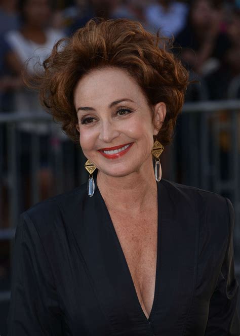 Annie Potts – ‘Ghostbusters’ Premiere in Hollywood – GotCeleb