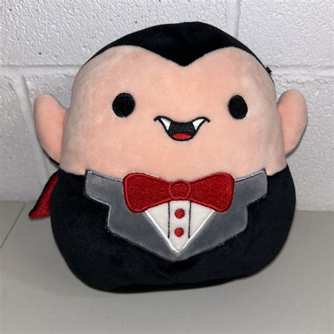 Squishmallows Original Dracula Vlad 8 Plush Kelly Toy Halloween