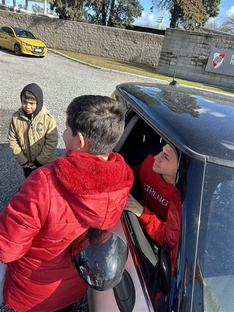 Juan Patricio Balbi On Twitter Diablito Echeverri Fotos Y Firma De