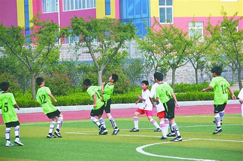 日照经济技术开发区小学生足球赛开赛 日照要闻 日照新闻网 日照第一门户网站 日照新闻 日照日报 黄海晨刊