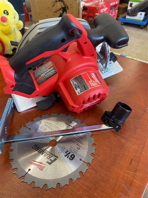 Milwaukee 2630 20 Cordless Battery 6 12 Circular Saw M18 18 Volt 18v