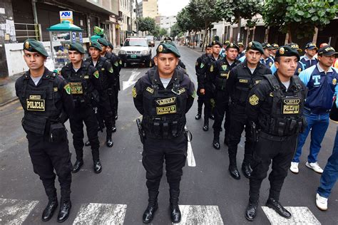 Policía Nacional Del Perú Conoce Los Requisitos Y Los Costos Para Postular A Esta Institución