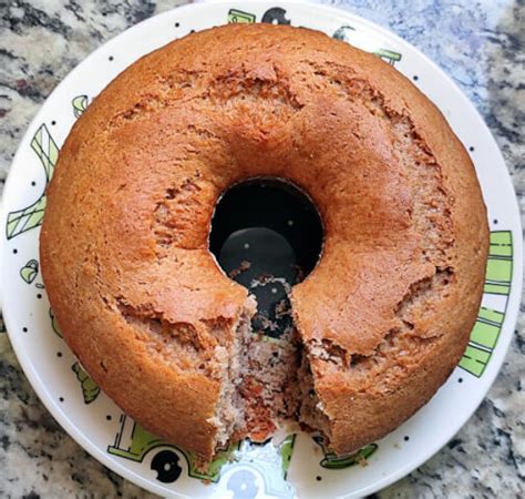 Bolo de Banana Nanica Canela sem Leite Fácil e Rápido