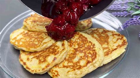 Pancakes Aux Pommes Moelleux Et Super Bons Pr Par S Avec Du Yaourt