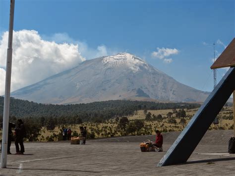 Aventuras En México Hiking Iztaccihuatl The Sleeping Woman Volcano