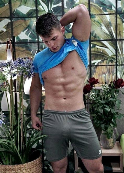 Pin On Hunks And Hotties