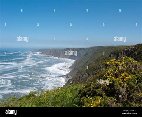 North Devon Coastline between Hartland Quay and the Cornish Border Stock Photo - Alamy