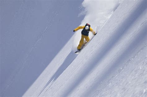 The Fine Art of Freeriding! – McNab Snowboarding :: Snowboard Guiding ...