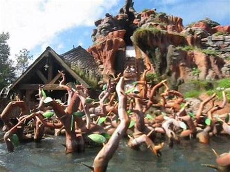 Splash Mountain Front Seat On Ride Pov Walt Disney World S Magic