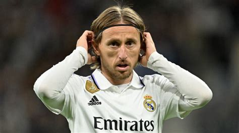 Luka Modric Extends Contract With Real Madrid Until 2024 Football