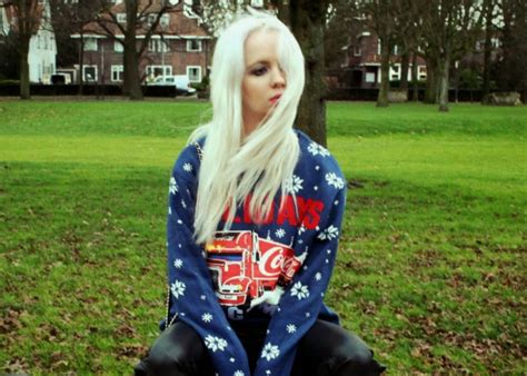 MERRY CHRISTMAS BLONDE MOMENTS Blog