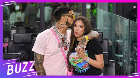 Anuel y su nueva novia Laury Saavedra tienen una romántica cita