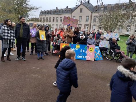 Les Petits Coureurs Encourag S Par Les R Sidents De La Fondation D