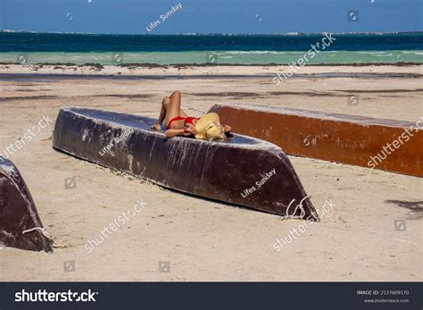 Sexy Woman Red Bikini Lying On Stock Photo 2127609170 Shutterstock