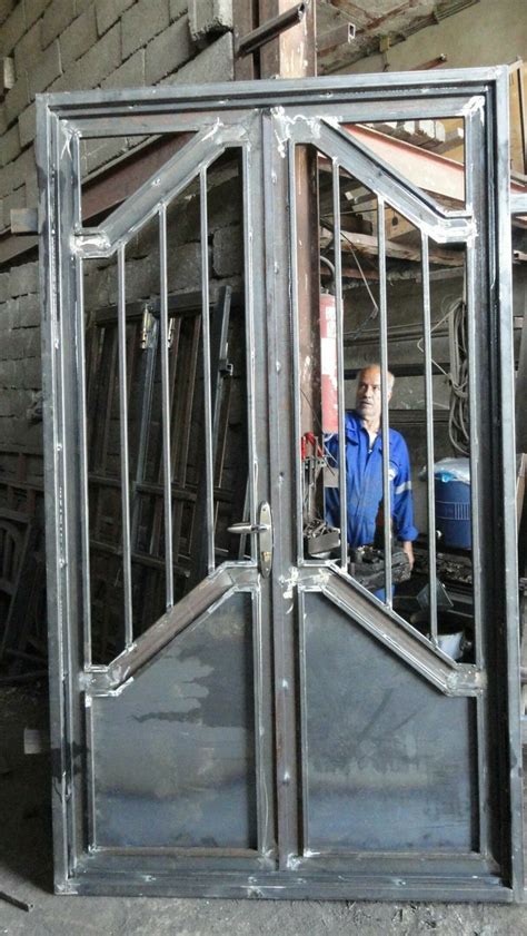 Pin de Taller de soldadura pardo s en herrería y balconeria Diseño de