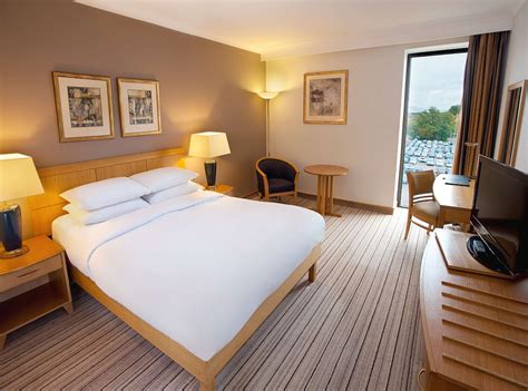 Hilton London Gatwick Airport Gatwick, England, GB - Reservations.com