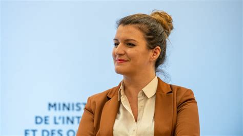 Marlène Schiappa dans Playboy Elisabeth Borne lui dit que c est