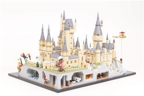 LEGO HARRY POTTER LE CHÂTEAU ET LES TERRAINS DE POUDLARD 76419