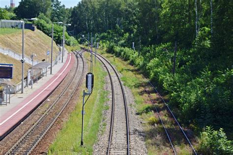 Co S Ycha W Sprawie Linii Kolejowej Tychy Lodowisko O Wi Cim