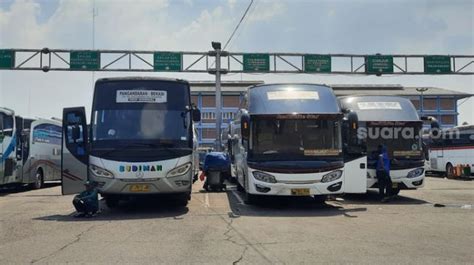 H Lebaran Diprediksi Jadi Puncak Arus Pemudik Di Terminal Cikarang