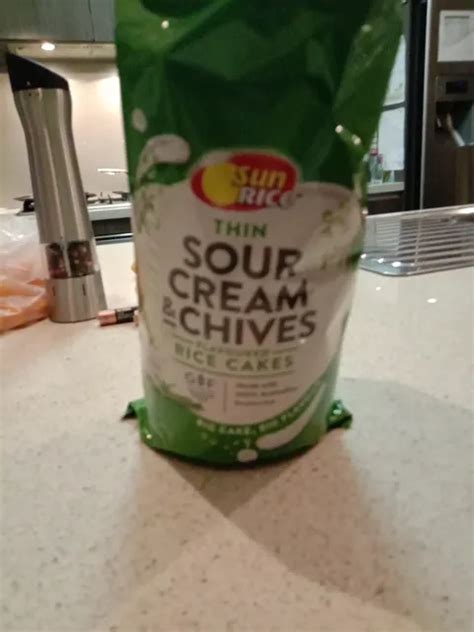 sunrice thin sour cream chives flavoured rice cakes fig app