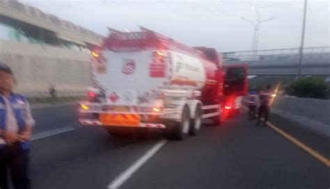 Truk Tangki Pertamina Kecelakaan Di Tol Jagorawi Pengemudi Kurang Jaga