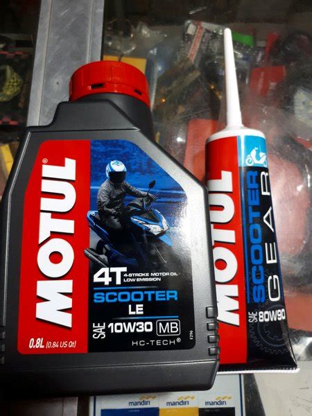 Jual OLI MOTUL MATIC SCOTER 0 8L PLUS OLI GARDAN Di Lapak VICTORY MOTOR