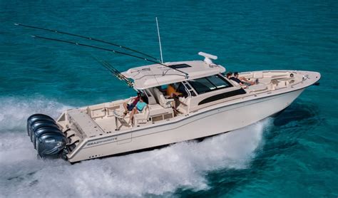 15 Best Saltwater Fishing Boats - Kayak Help