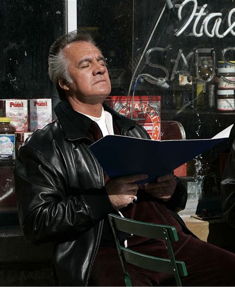 Создать мем "тони сирико 2019, мужчина, сериал клан сопрано" - Картинки ...