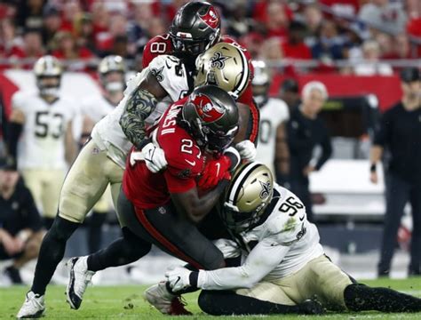 Saints Run Defense vs. Buccaneers Rushing Attack - Sports Illustrated ...