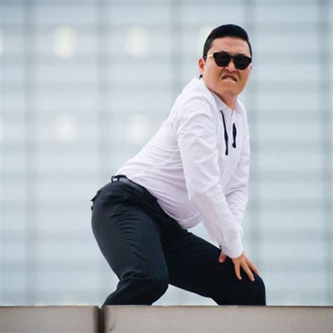 PSY | Video | Hangover feat. Snoop Dogg