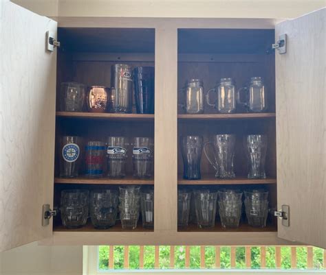 Lot 110 Cupboard Of Drinking Glasses Vintage Aandw Root Beer Mug And Pepsi Cola Glass Other