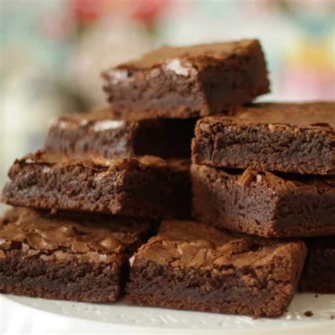 Domingou Vamos fazer uma receita de brownie super fácil e econômica